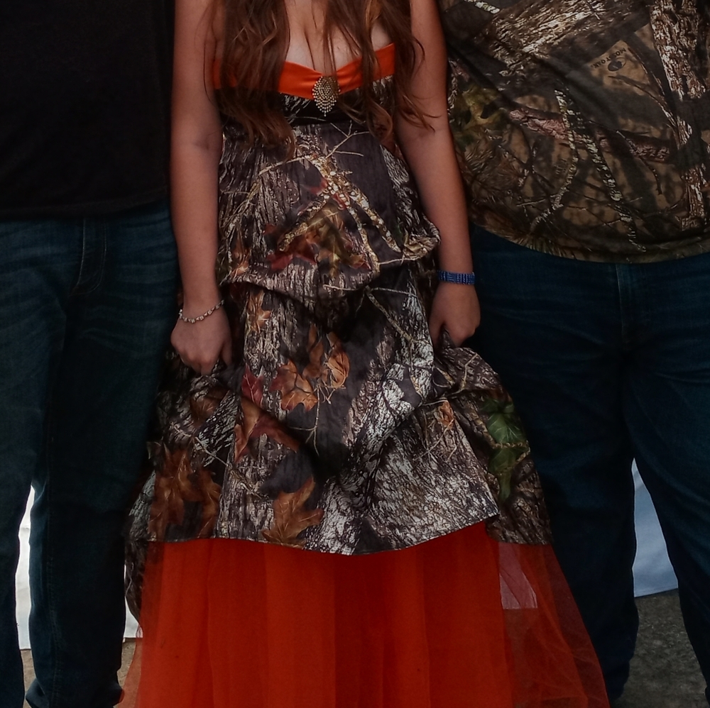 Prom/wedding dress